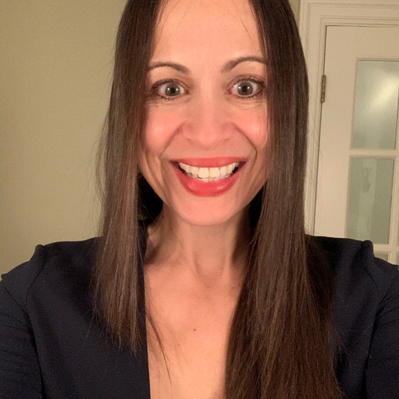 Meet your Posher, Ginna - Picture 1 of 3